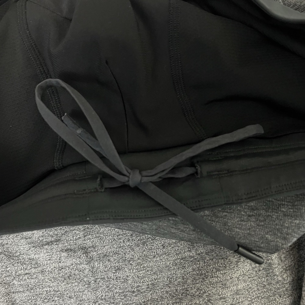 Lululemon T.H.E Short 9" Lined Mens L Heathered Gray Performance Gym M7AAUS - Picture 10 of 11